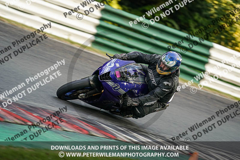 cadwell no limits trackday;cadwell park;cadwell park photographs;cadwell trackday photographs;enduro digital images;event digital images;eventdigitalimages;no limits trackdays;peter wileman photography;racing digital images;trackday digital images;trackday photos